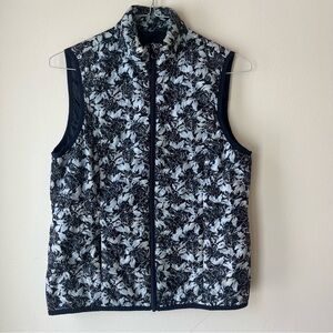 Floral Quilted Puffer Vest Blue White Lightweight Zip Up Layering size small